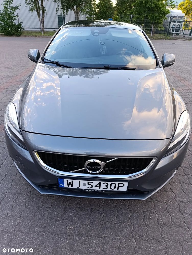 Volvo V40 D2 Geartronic Momentum - 1