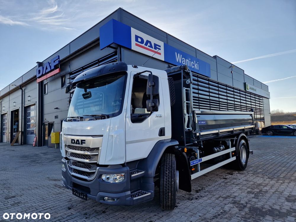 DAF XB FA 18 - 18