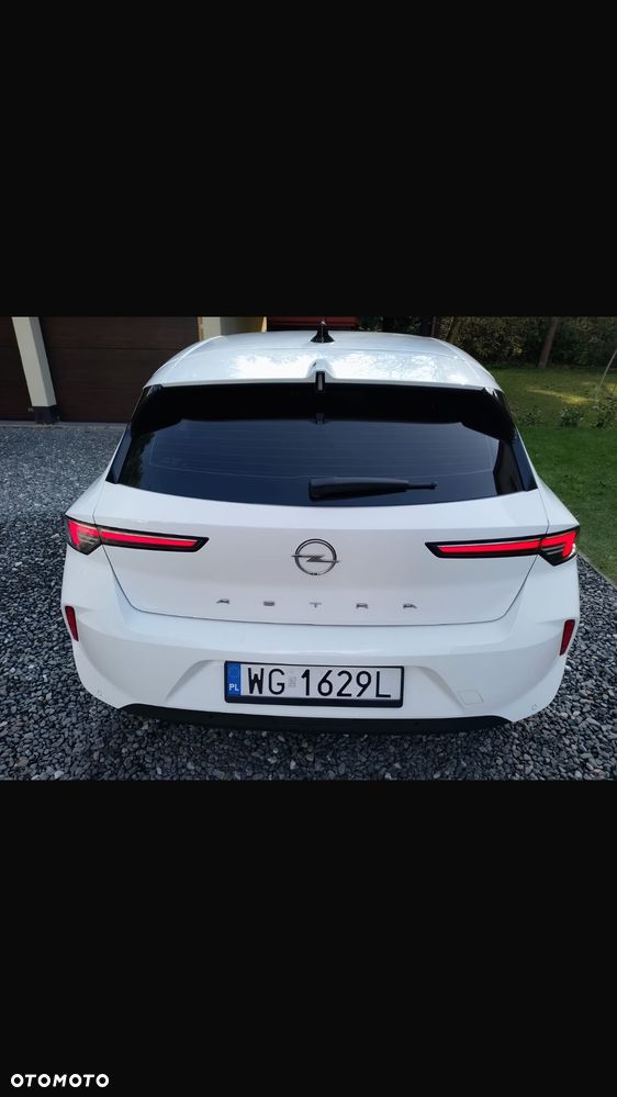 Opel Astra 1.2 Turbo Elegance - 3