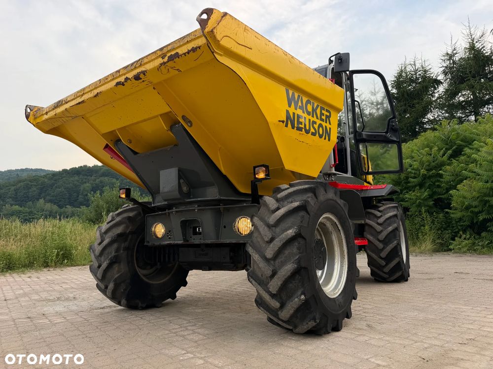 Wacker Neuson DW60 Wozidło Obrotowe 4x4. 6 ton ładowność z Pełną kabiną. OBROTOWA koleba 1350 mtg. 2021 rok. Jak nowe z salonu PERKINS turbo silnik. Pochodzi z Norweskiego Gospodarstwa Ziemniaczanego! Pełne sterowanie dżojstik REWERS HYDROSTATIC Ogrzewana Kabina Opony zero zużycia. Aktualna DEKRA. Kamery wysokiej jakośći! Zero luzów i wycieków. Szybka wolna jazda. Wielka Okazja. Ośswietlenie Rozbudowane. Hak kulka - 22