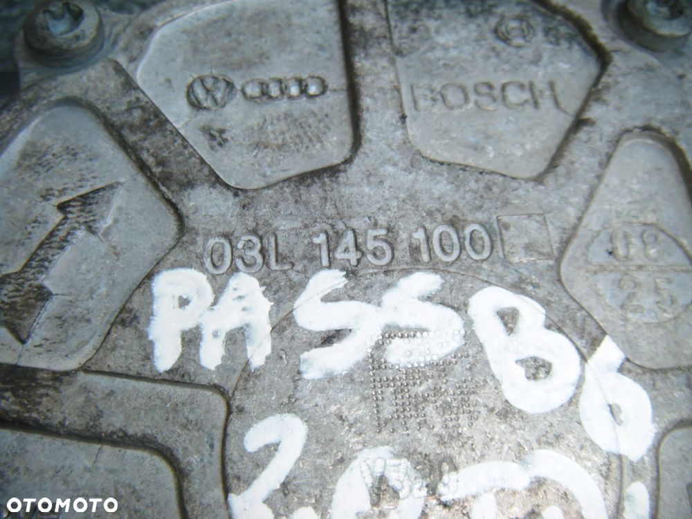 vw passat b6 2.0 tdi vacum pompa 03l145100 - 2