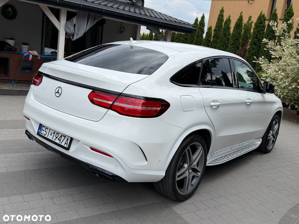 Mercedes-Benz GLE 350 d 4Matic 9G-TRONIC AMG Line - 2
