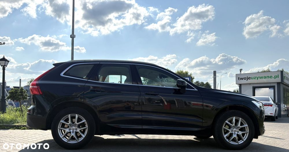 Volvo XC 60 B4 D AWD Momentum - 5