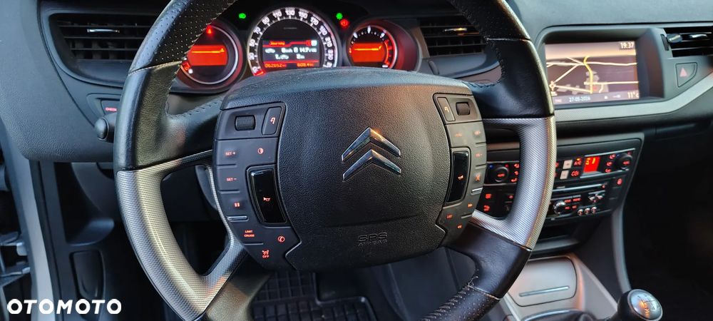 Citroën C5 HDi 110 FAP Confort - 18