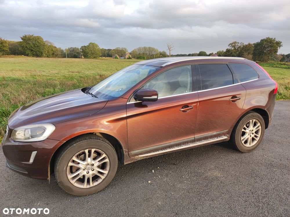 Volvo XC 60 D5 AWD Summum - 1