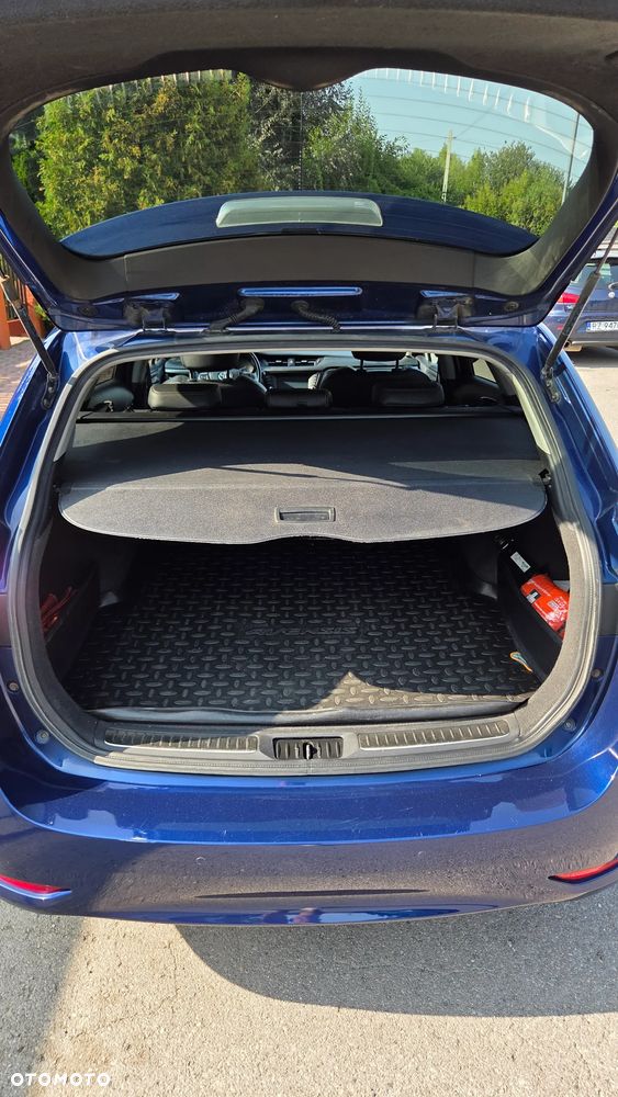 Toyota Avensis 2.0 Selection MS - 18