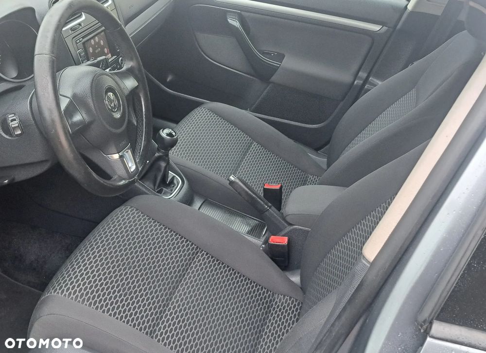Volkswagen Golf VI 1.6 TDI Comfortline - 6