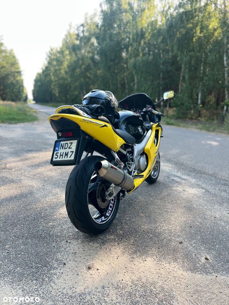 Honda CBR - 3
