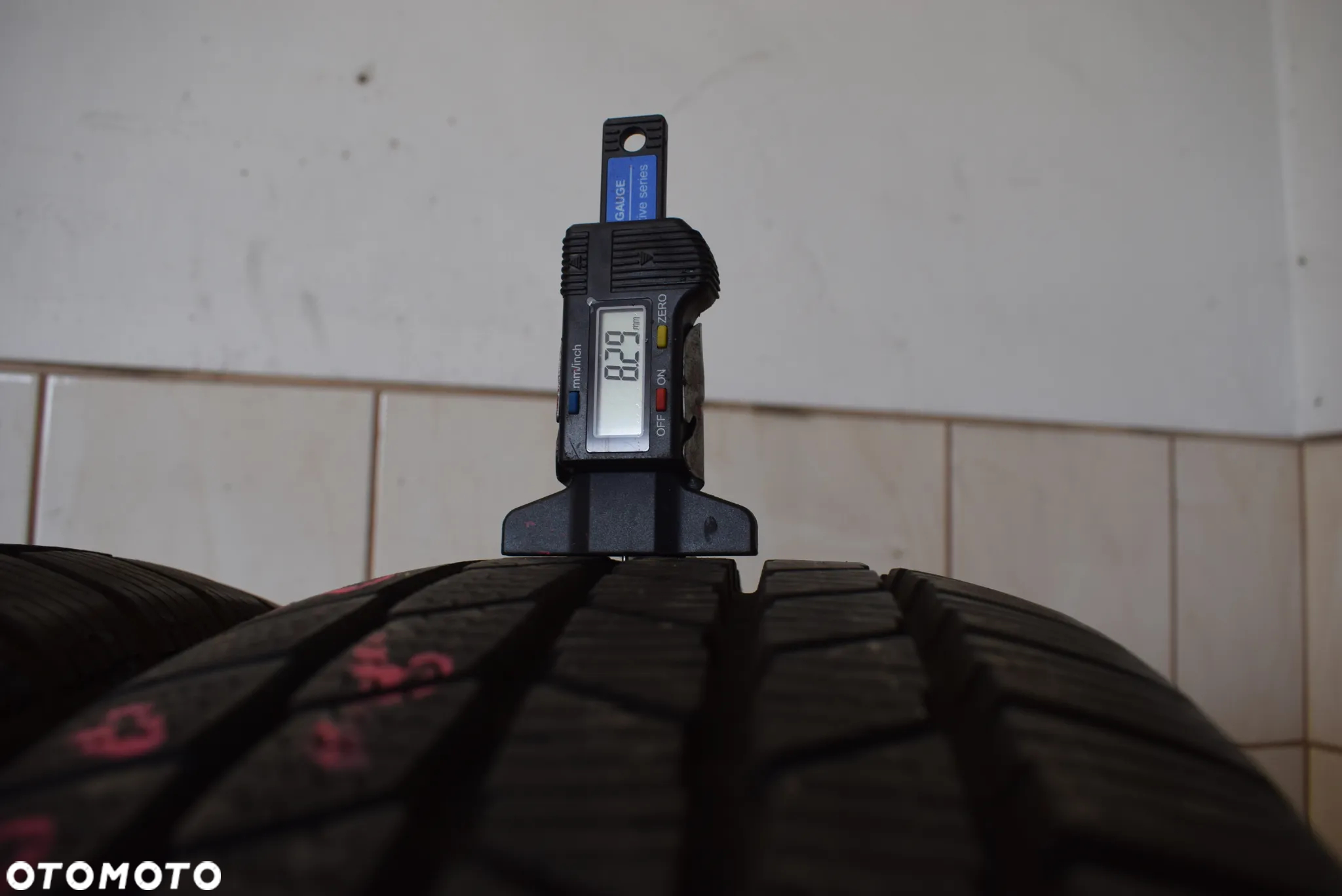 R16 205/60 Continental ContiContact TS815 ContiSeal Cena za parę - 4
