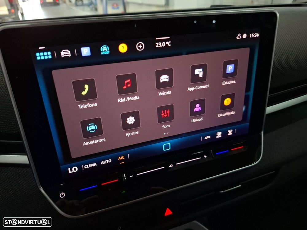 VW T-Roc 1.5 eTSI Trend DSG - 19