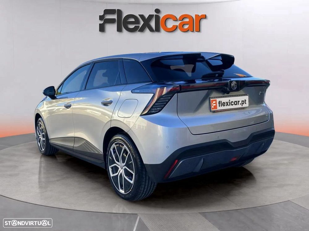 MG MG4 64 kWh Luxury - 7