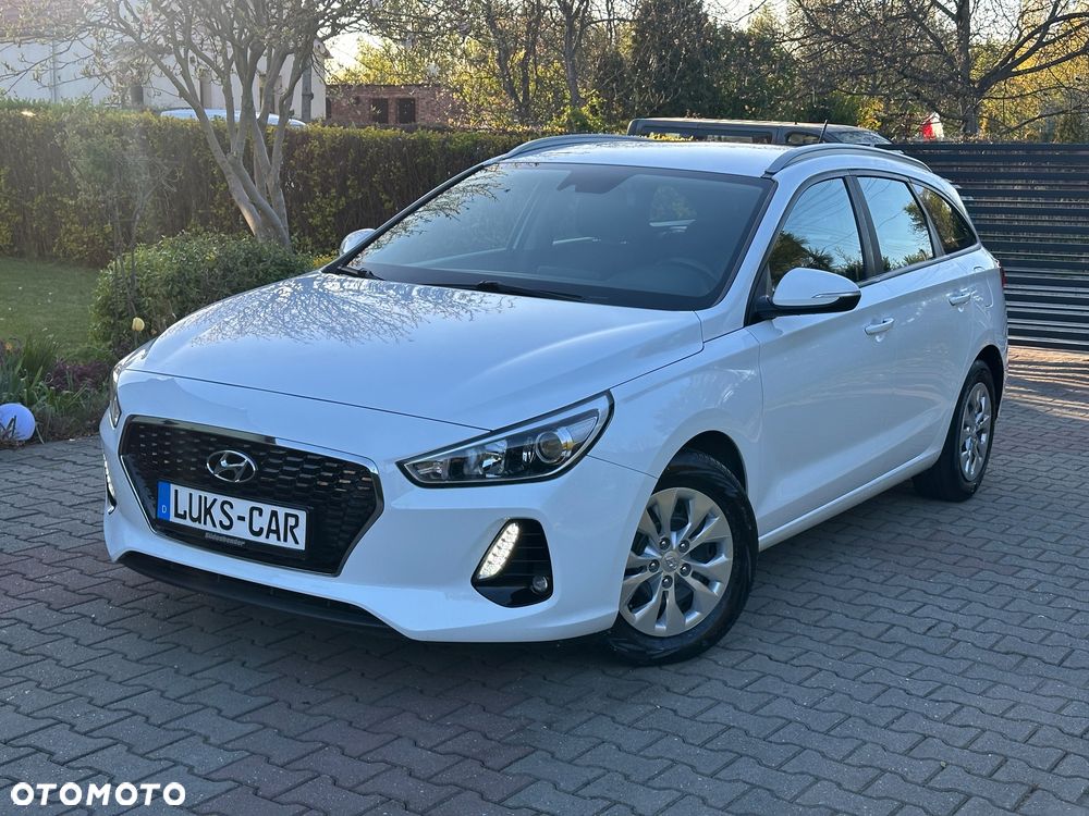 Hyundai i30 blue Kombi 1.4 Trend - 33