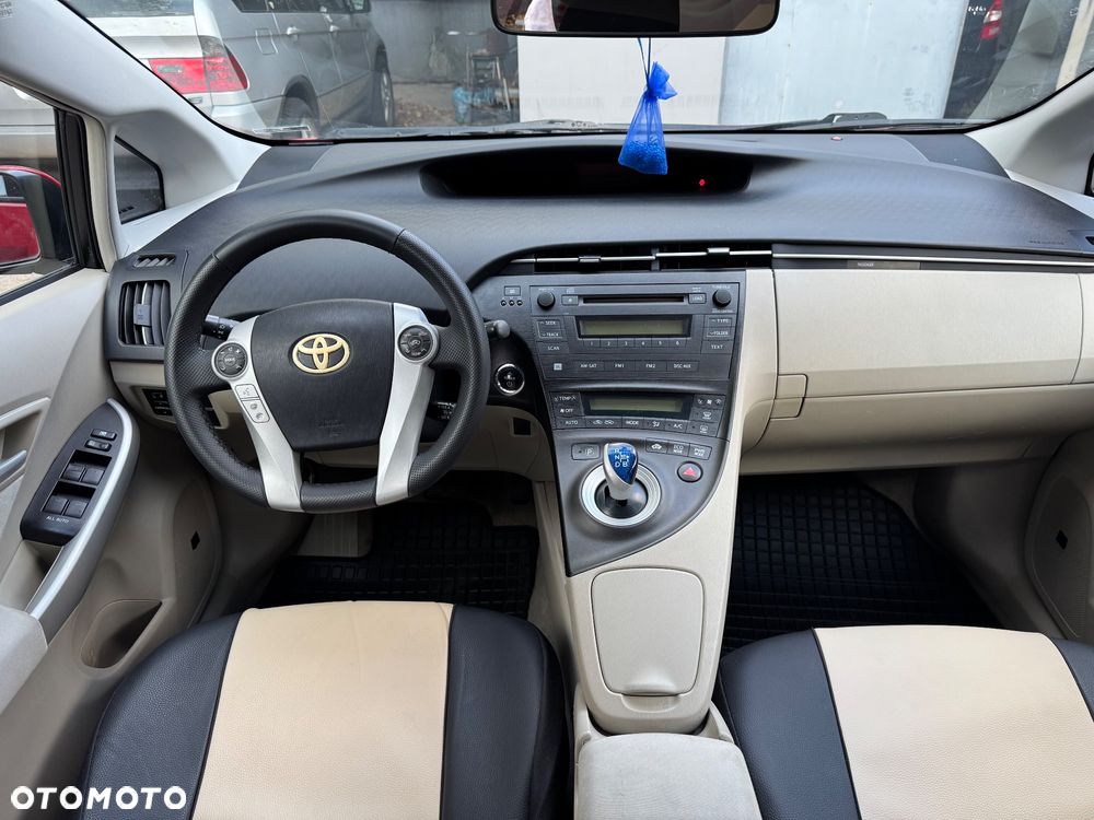 Toyota Prius - 11