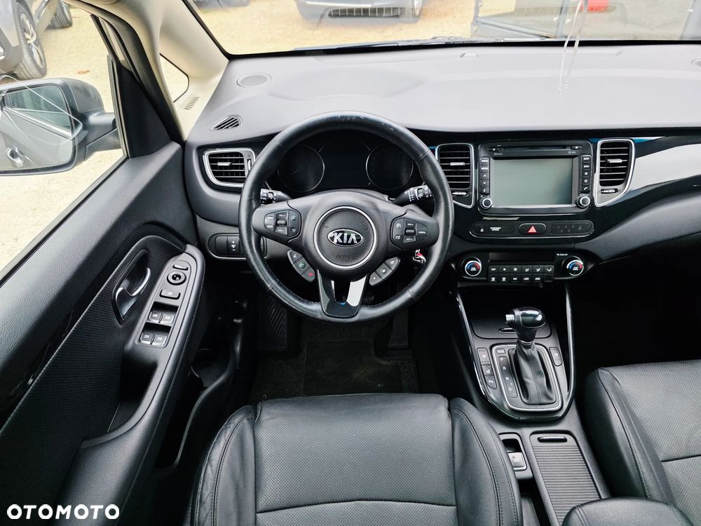 Kia Carens 1.7 CRDi XL 7os DCT - 24