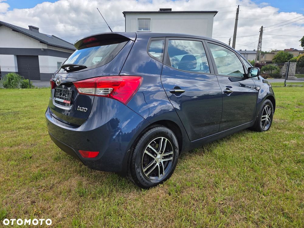 Hyundai ix20 1.4 blue - 5