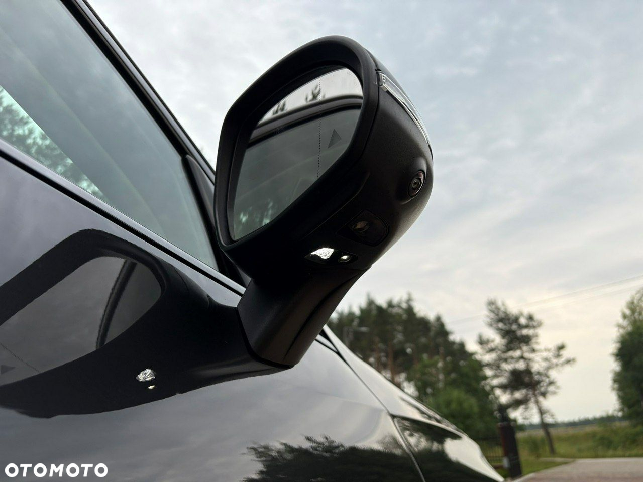 Mercedes-Benz GLC - 37