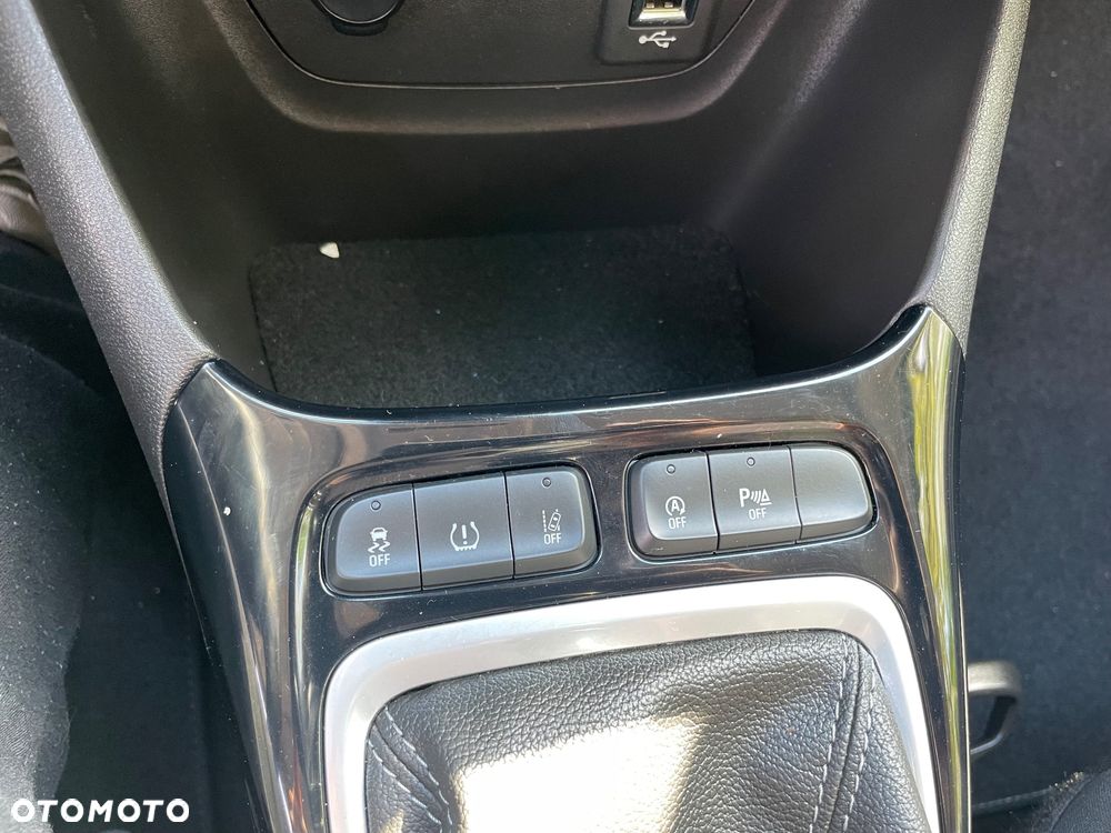 Opel Crossland X 1.2 T Elite S&S - 29