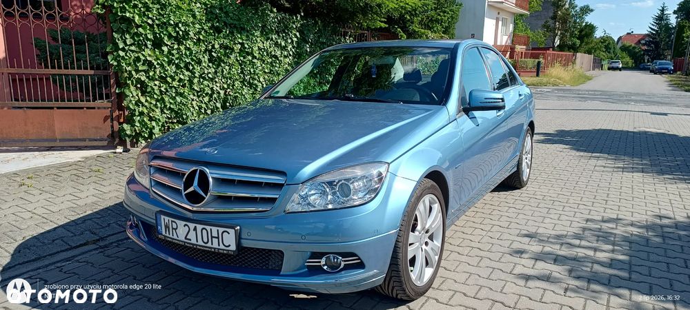 Mercedes-Benz Klasa C 180 CGI BlueEff Avantgarde - 2