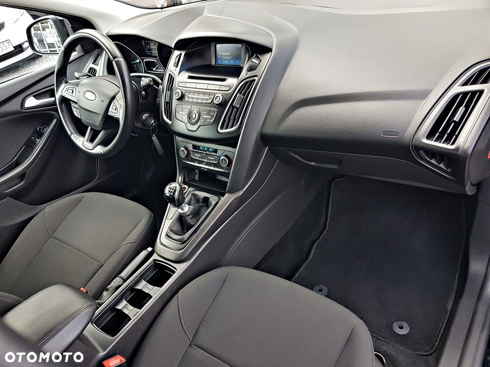 Ford Focus 1.0 EcoBoost Trend Sport - 24