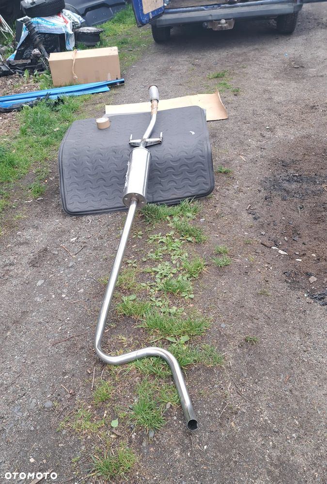 Tłumik przedni przód Citroen C3 III Opel Crossland X Peugeot 208 2008 1.2 PSA 4356 Rura wydechowa - 1