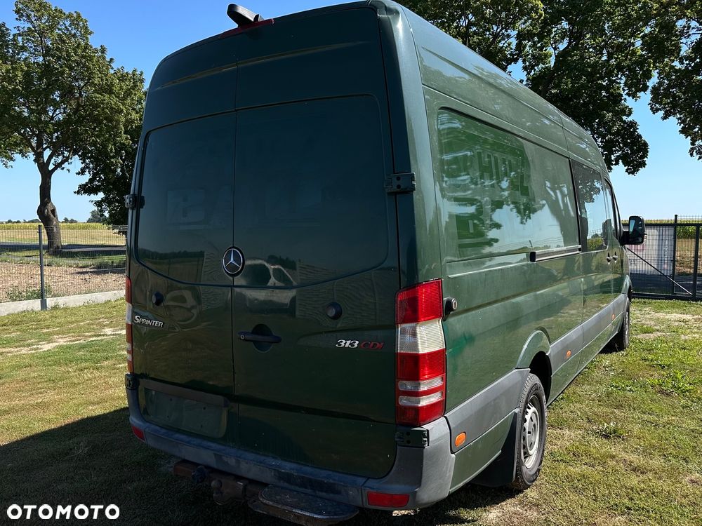 Mercedes-Benz Sprinter - 7