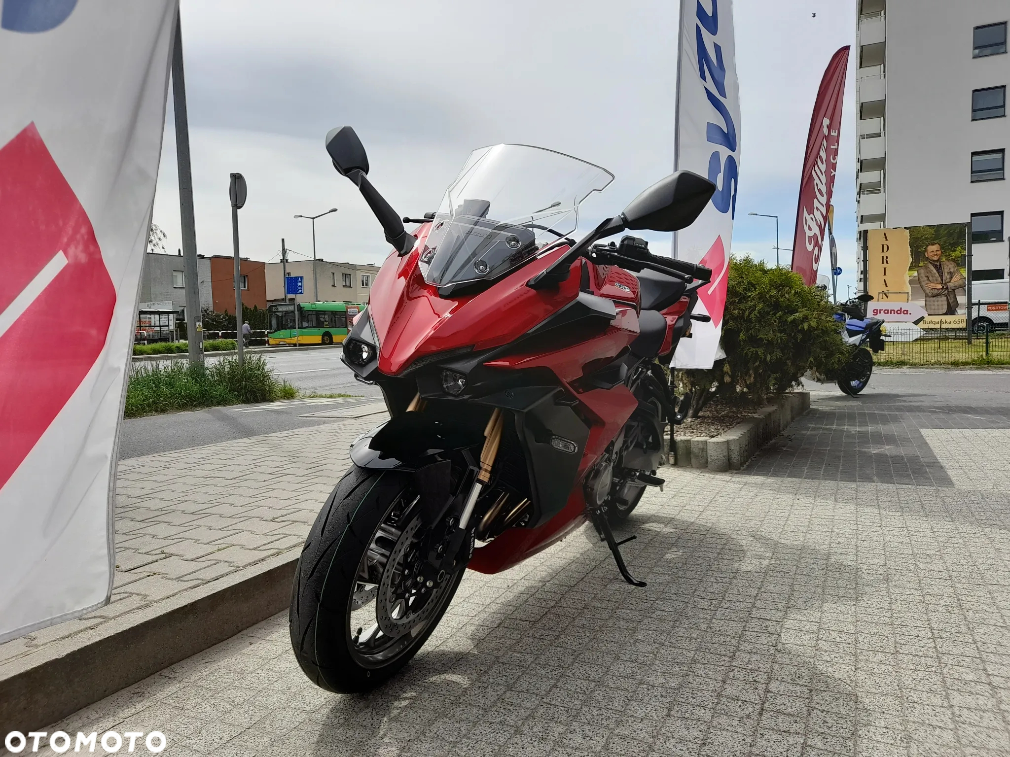 Suzuki GSX 1000 - 13