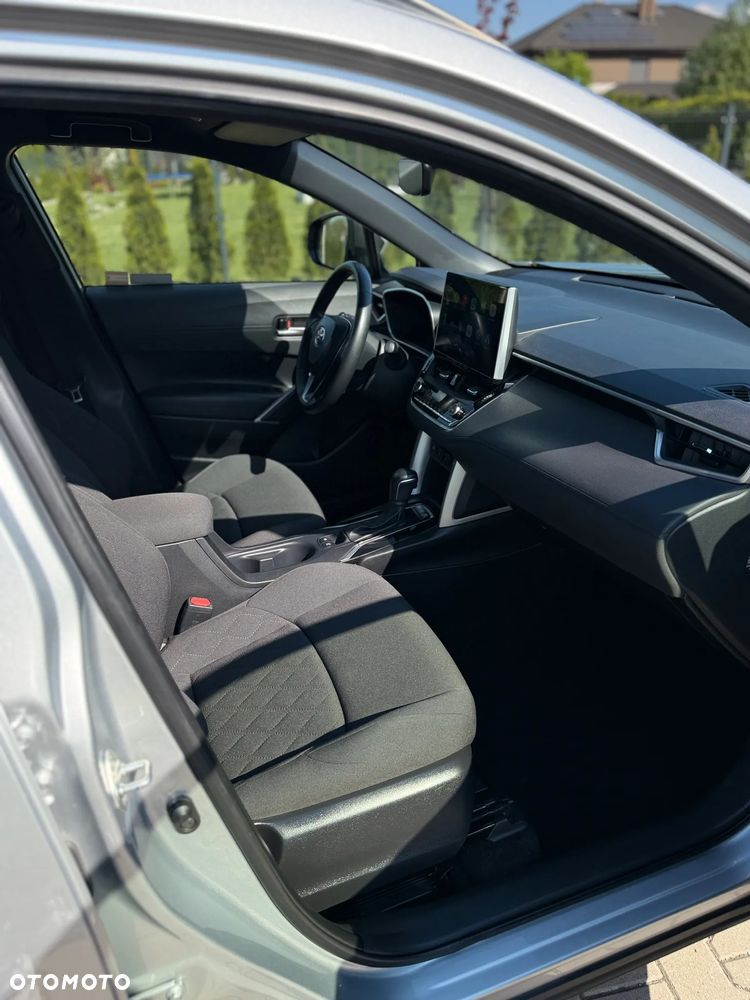 Toyota Corolla Cross 2.0 Hybrid Style AWD - 25