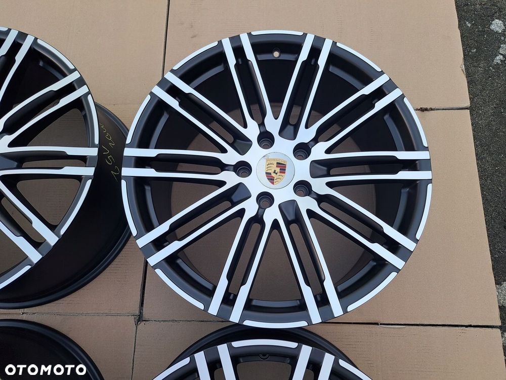 Oryg. Porsche Cayenne 21 Turbo 3 III 7P5 7P5601025AE BiColour - 3