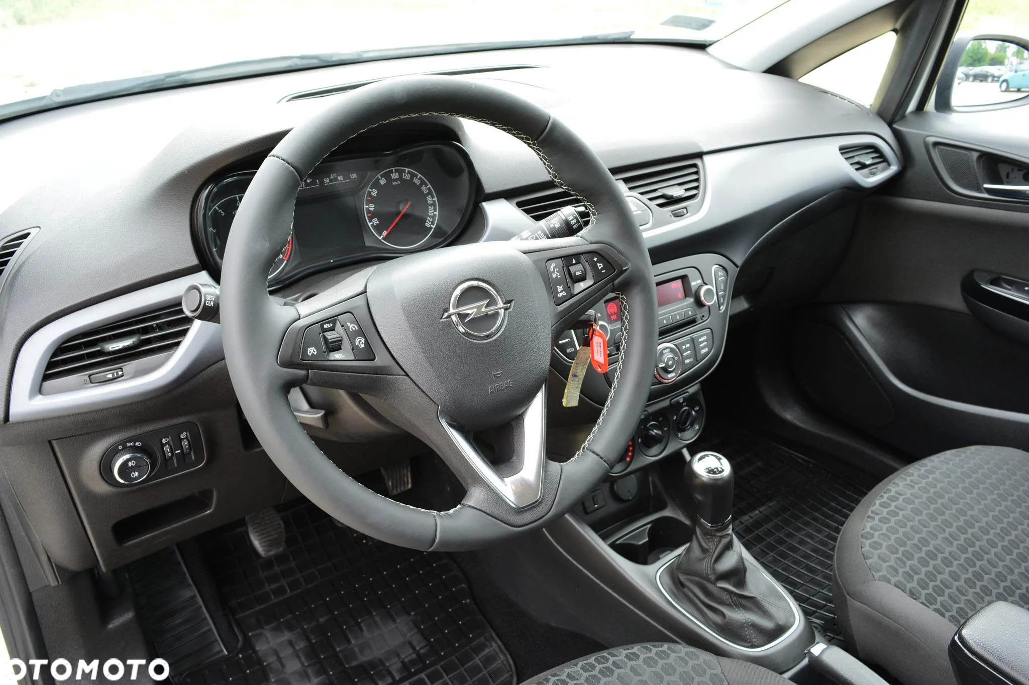 Opel Corsa 1.4 T Enjoy S&S - 12