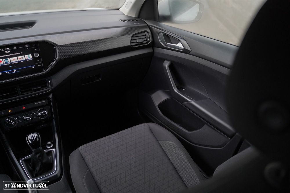 VW T-Cross 1.0 TSI BlackStyle - 26