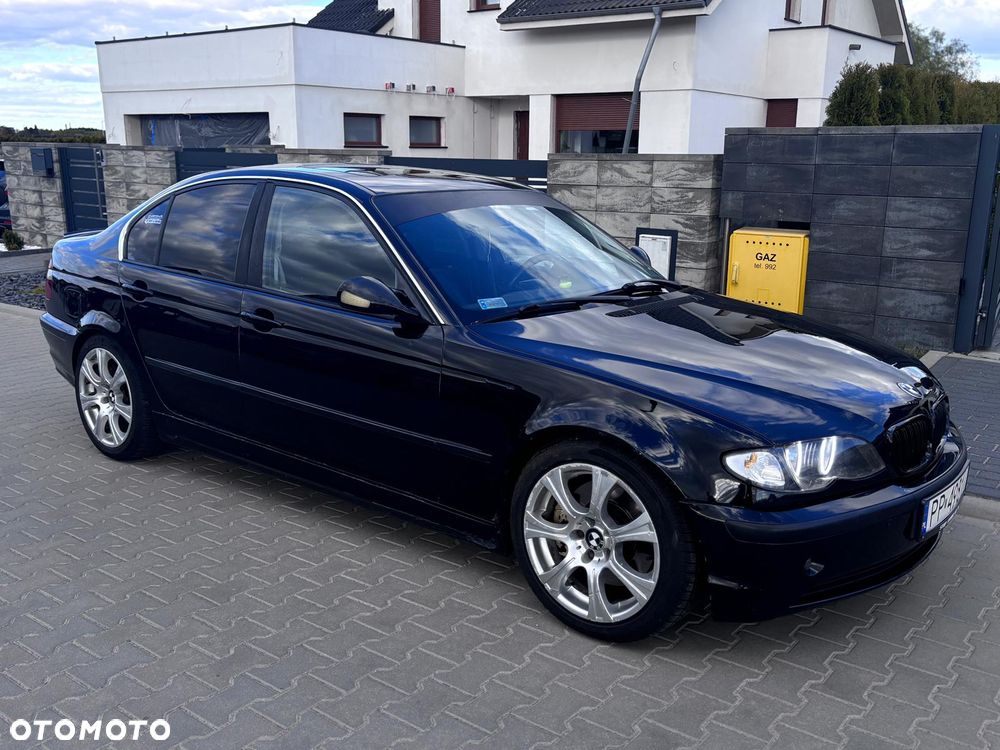 BMW Seria 3 325i - 4