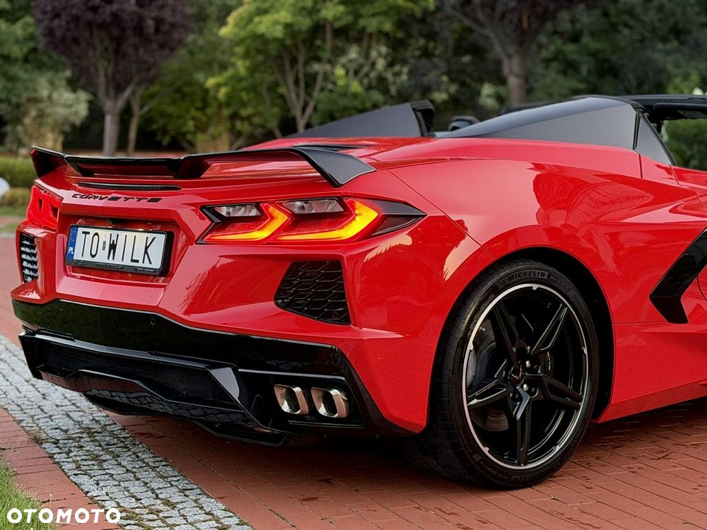 Chevrolet Corvette - 17