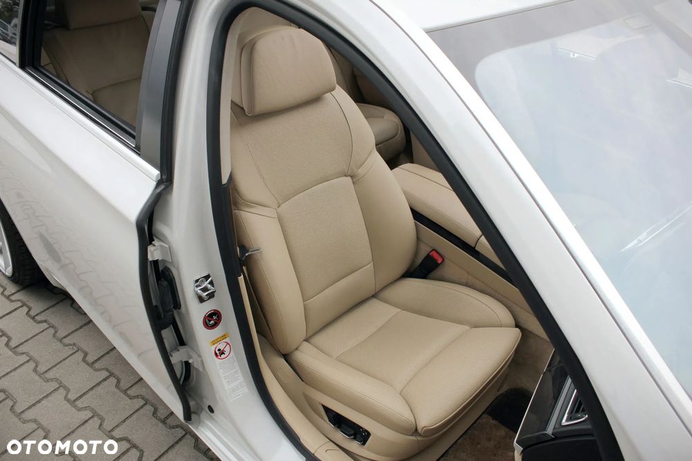 BMW Seria 7 750Li - 19