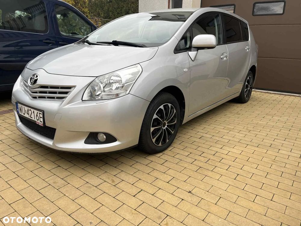 Toyota Verso 2.0 D-4D 2010 7os - 10