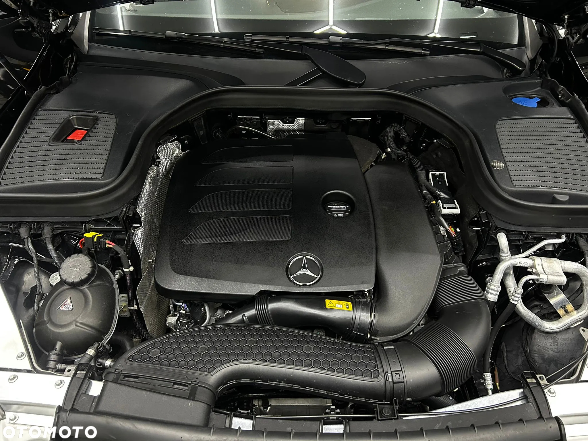Mercedes-Benz GLC - 30