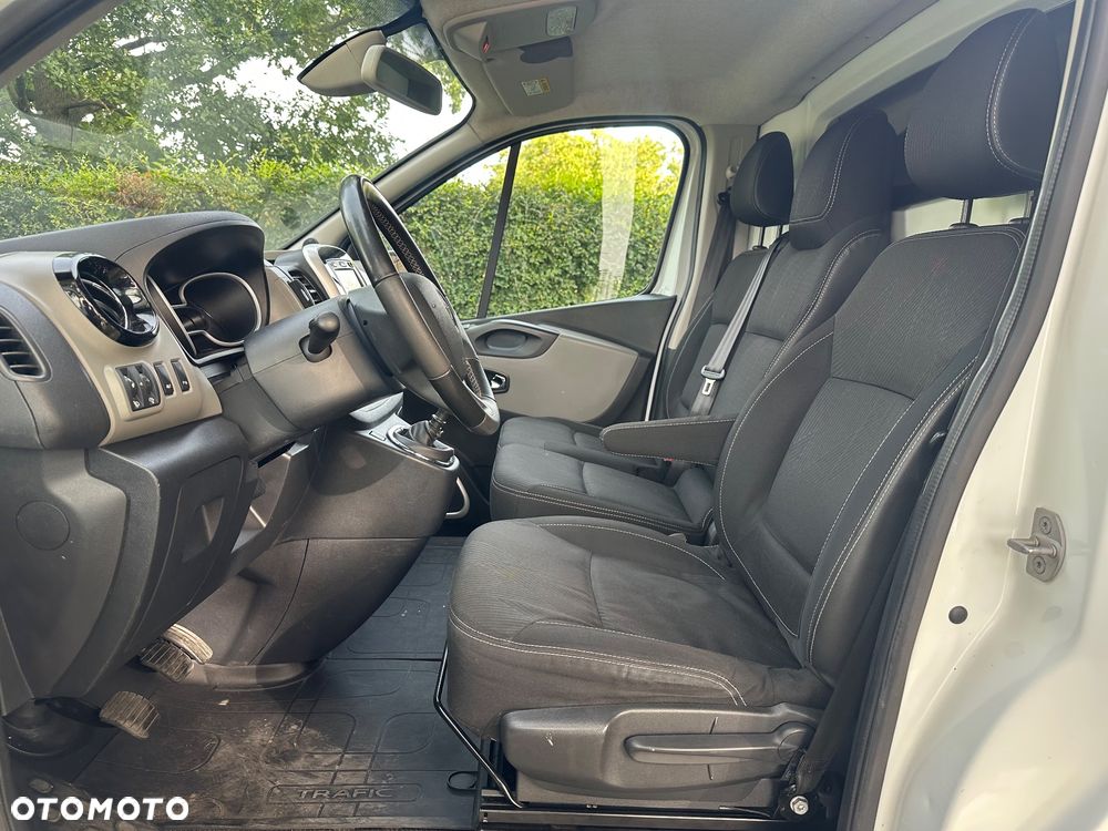 Renault trafic - 18