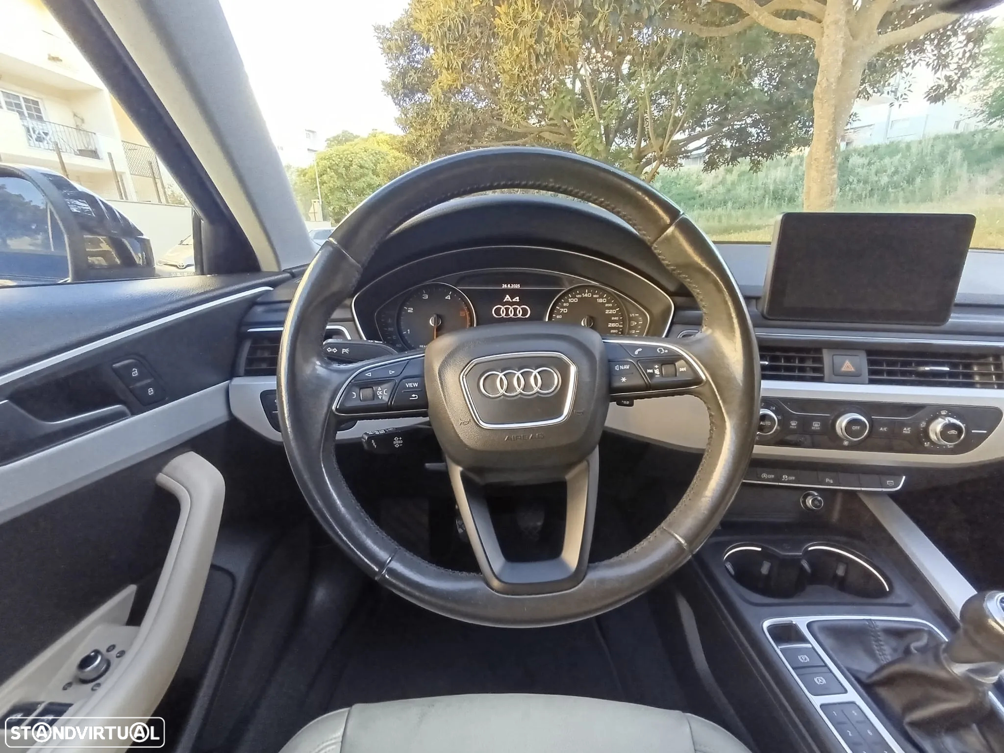 Audi A4 Avant 2.0 TDI exclusive - 13