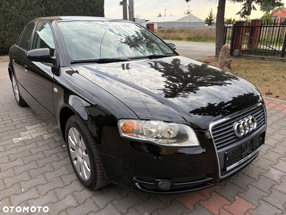 Audi A4 Limousine - 16