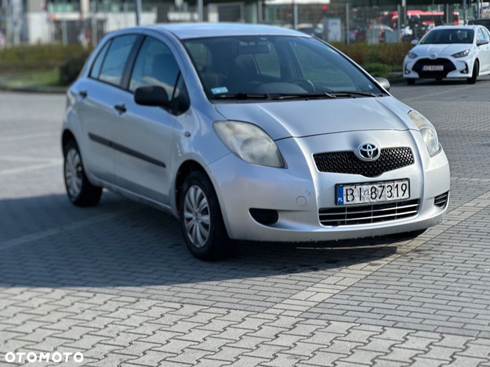 Toyota Yaris 1.0 Luna A/C - 1