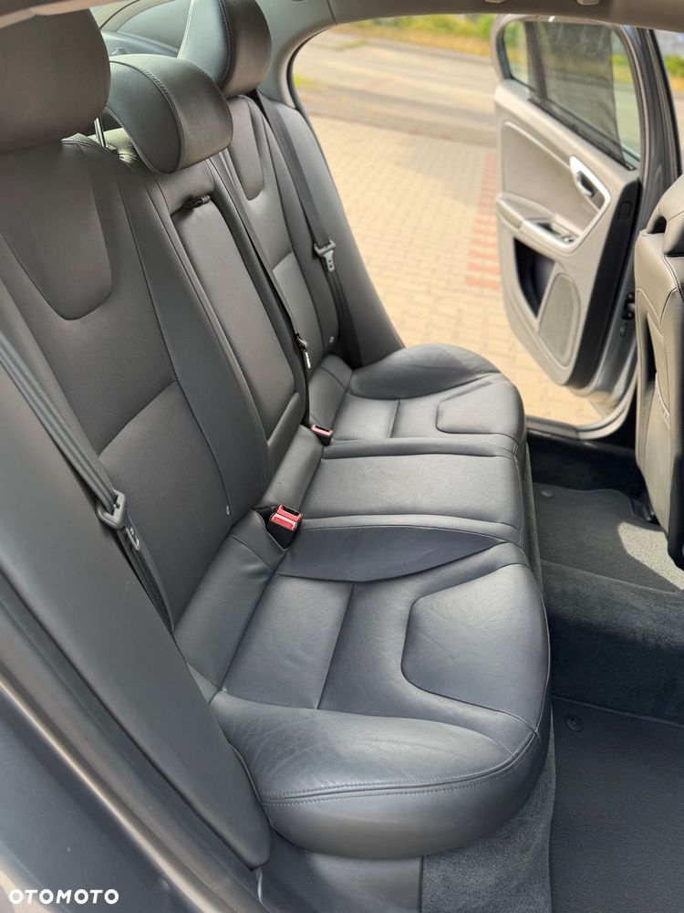Volvo S60 T5 Geartronic Momentum - 16