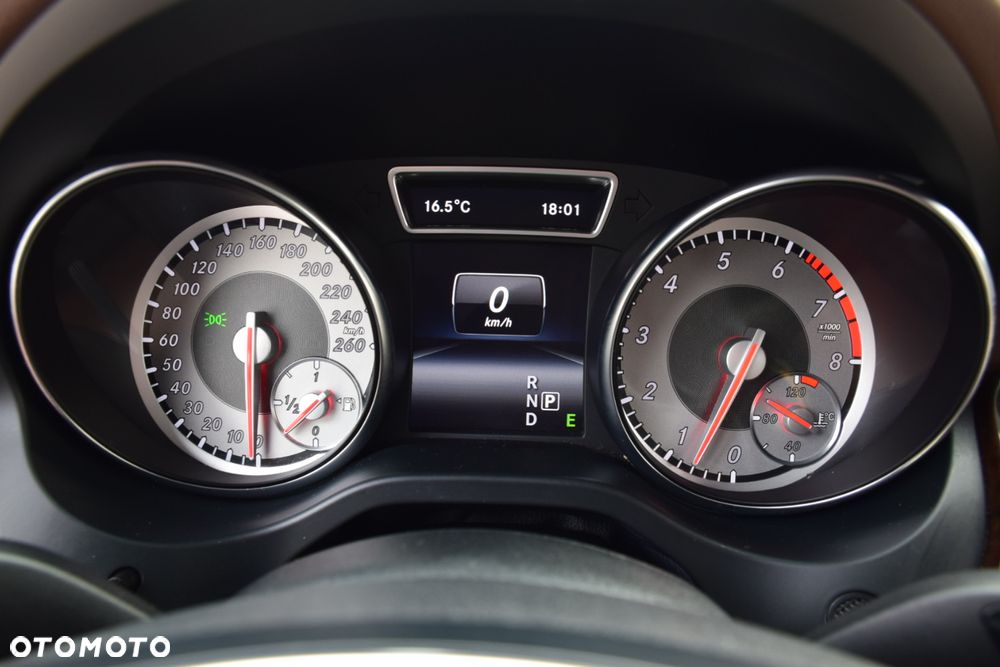 Mercedes-Benz CLA - 36