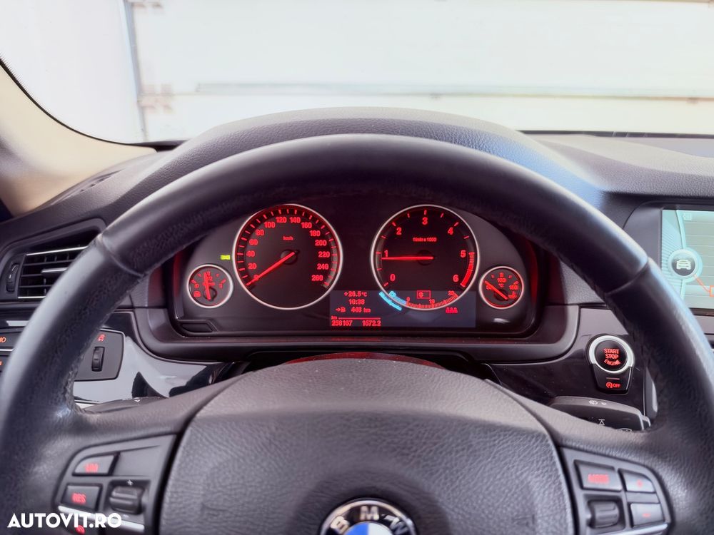 BMW Seria 5 520d - 6