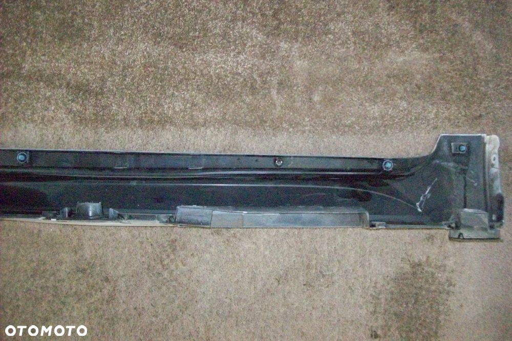 LISTWA PROGOWA PRAWA TOYOTA COROLLA E-21/HB - 6