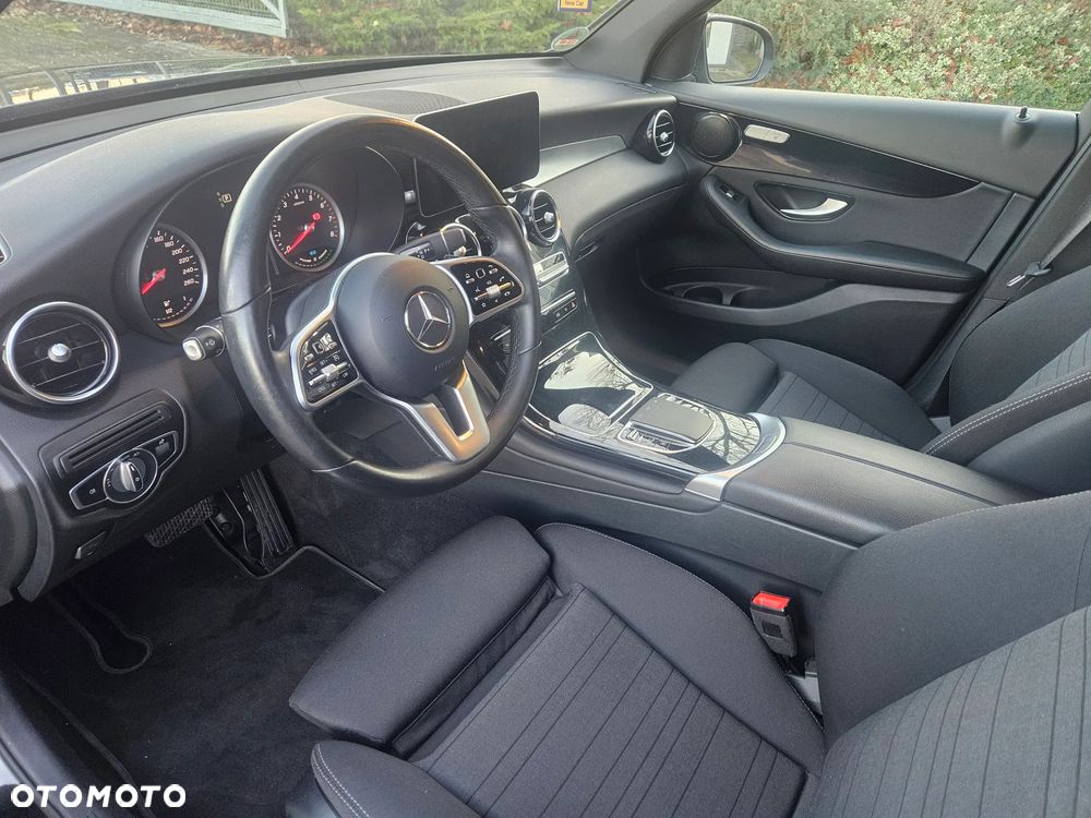 Mercedes-Benz GLC 300 e 4-Matic - 12