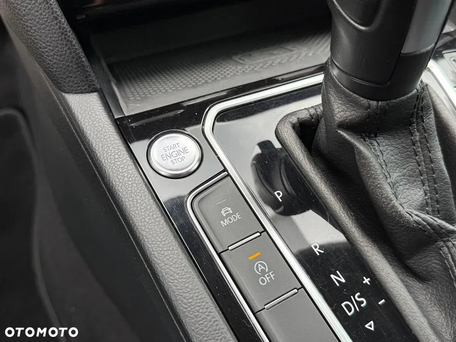 Volkswagen Arteon 2.0 TDI SCR Elegance DSG - 24
