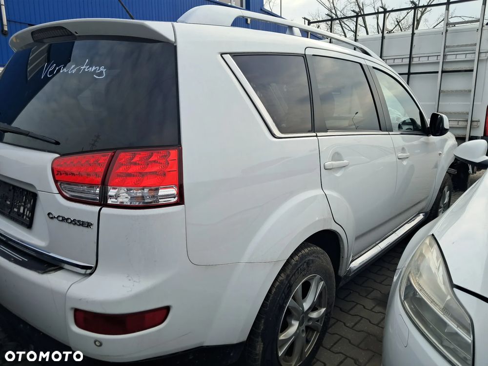 Citroen C-Crosser 2.2 HDI Biały Części karoseria silnik wnętrze felgi - 3