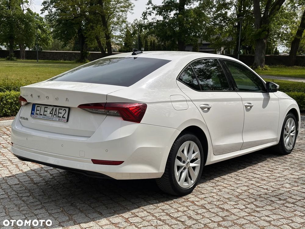 Skoda Octavia 2.0 TDI Ambition - 11