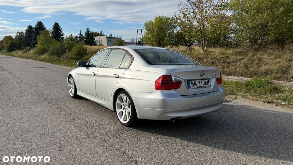 BMW Seria 3 320i - 8