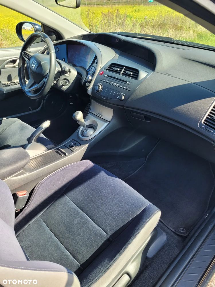 Honda Civic 1.8i-VTEC Sport - 13