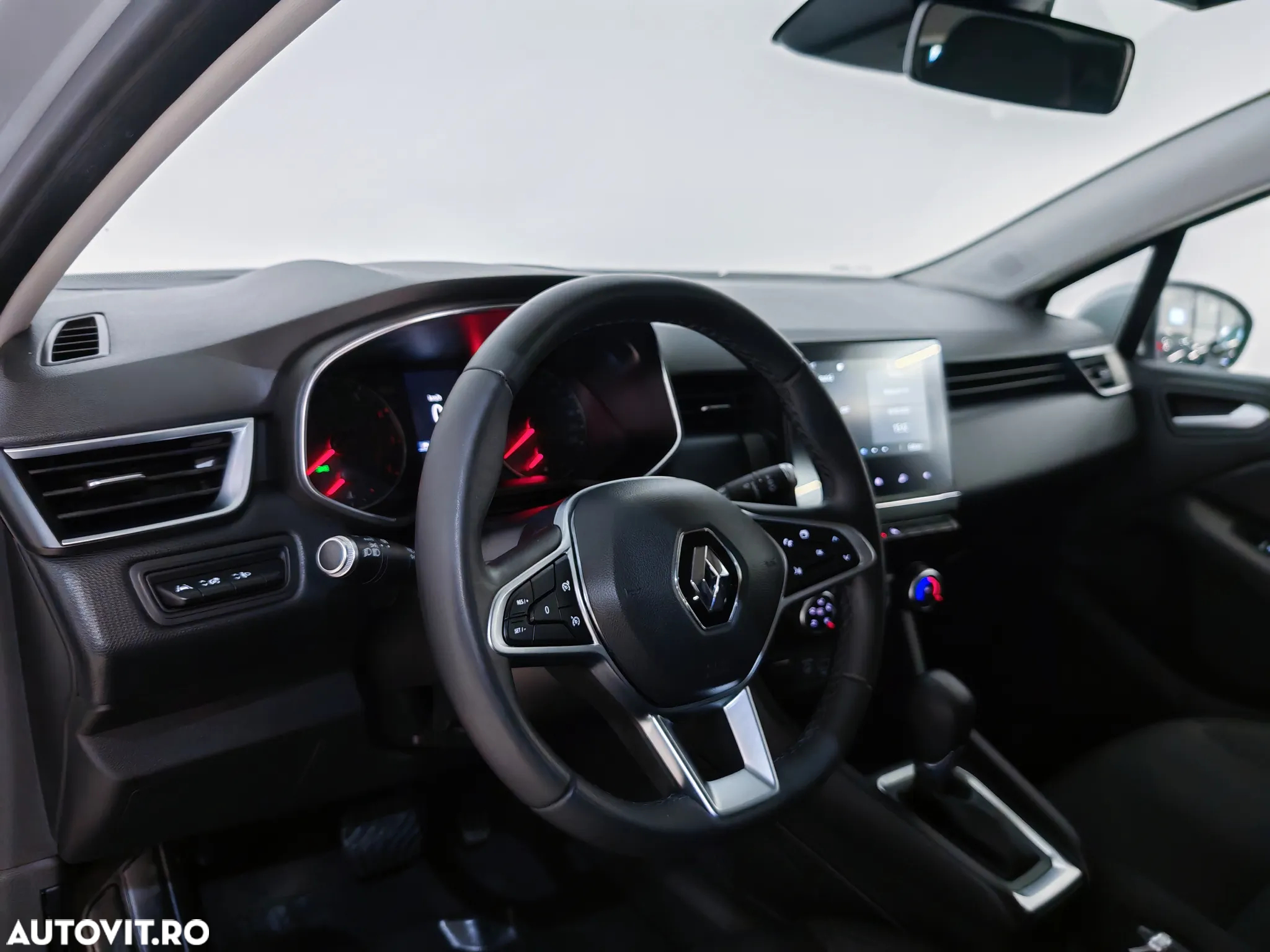 Renault Clio TCe 90 CVT TECHNO - 7